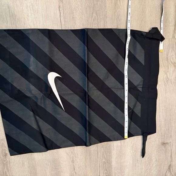 Air Jordan 1 Retro High OG 'Shadow' 2018 size 9 - Picture 8 of 8